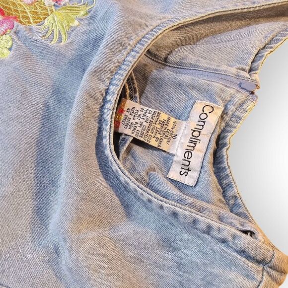 Vintage Compliments Light Wash Denim Shift Dress - Picture 3 of 9